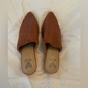 NWOT Beast woven mules